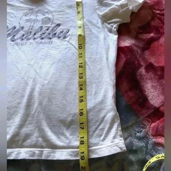 VTG Hank lavender malibu graphic white t-shirt medium  *see graphic damage as sh - Picture 7 of 7